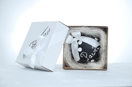 bombka szklana czarna z kokardą białą