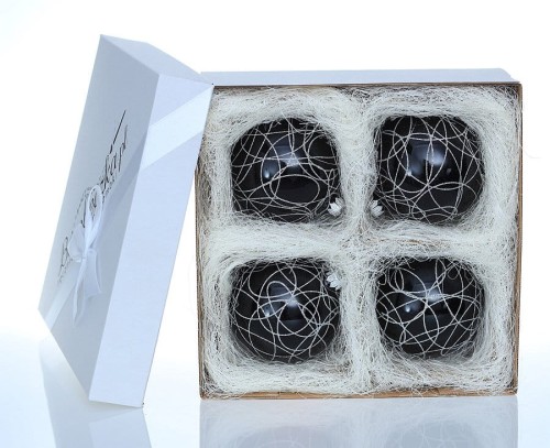 czarne bombki choinkowe