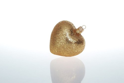 bombka w kształcie serca złota
